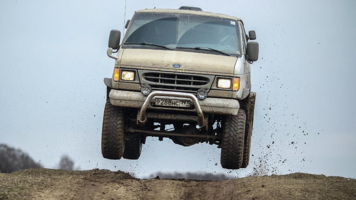 8 про полный привод. Форд Эконолайн 4х4. Toyota Dyna 4wd off Road. Ford Econoline f150. Ford f350 4x4.