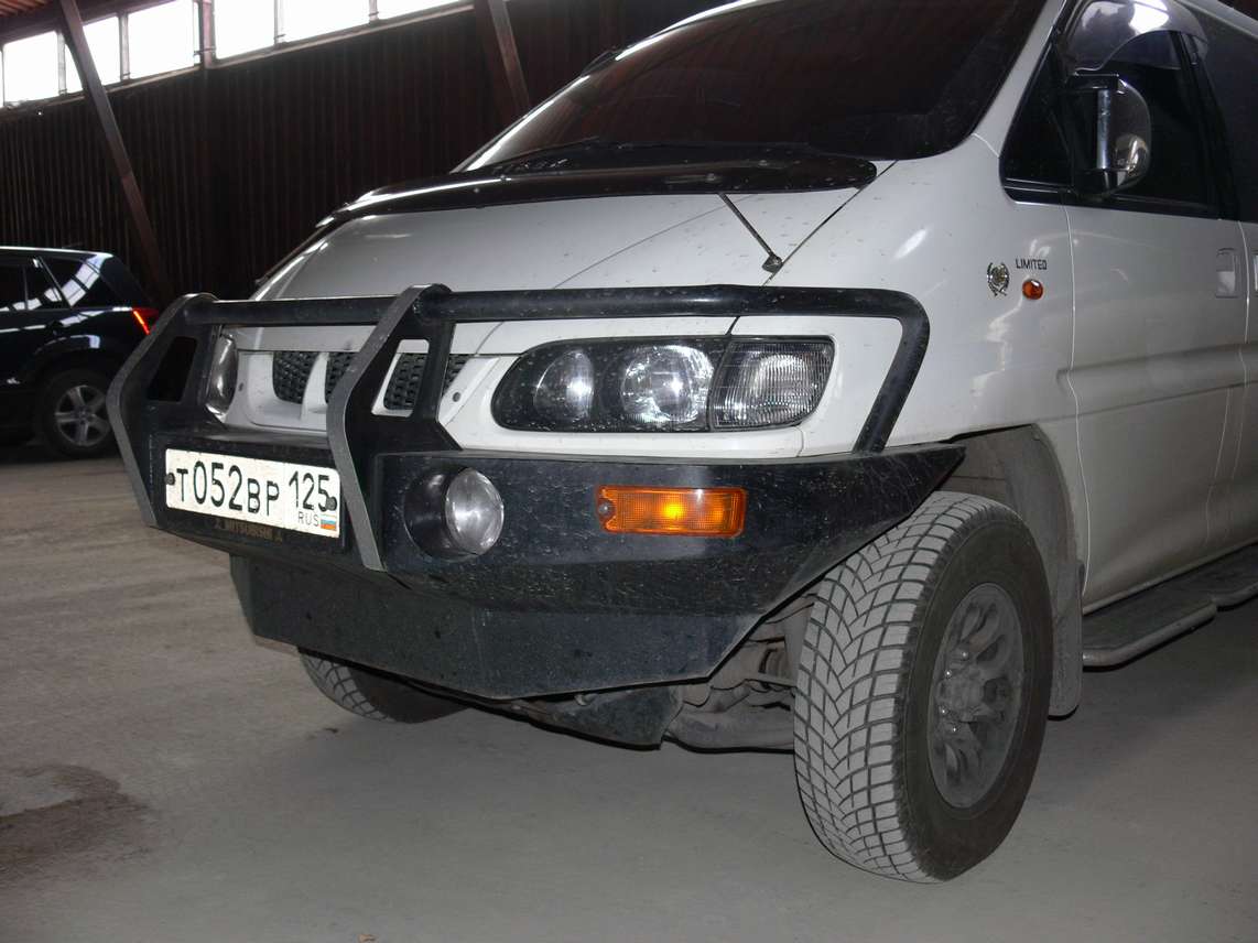 Дром ру митсубиси. Силовой бампер передний Mitsubishi Delica 1994-2007. Силовой бампер Делика 4. Силовой бампер Митсубиси Делика. Силовой бампер передний Митсубиси Делика 2000 г.